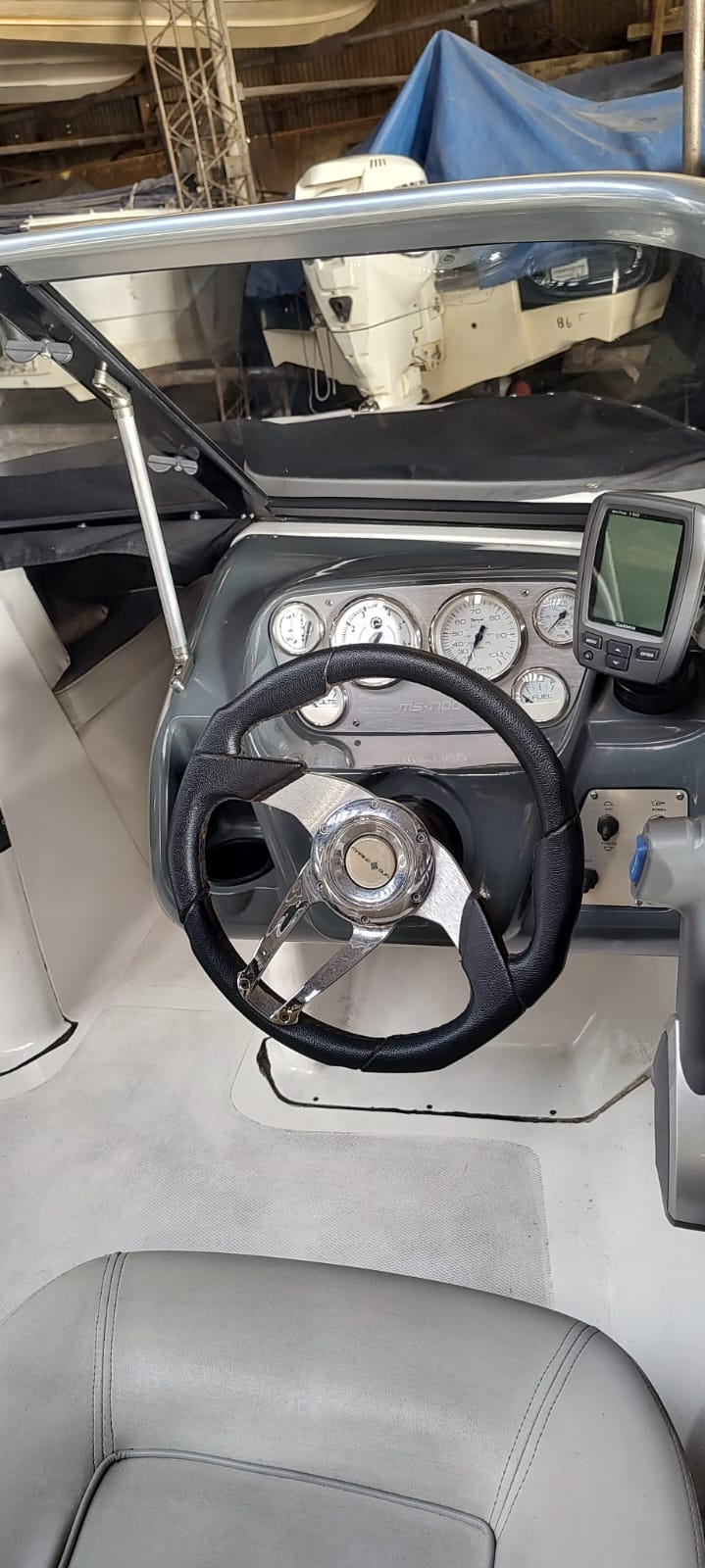 Quicksilver 1700 2014 Evinrude etec 115 hp